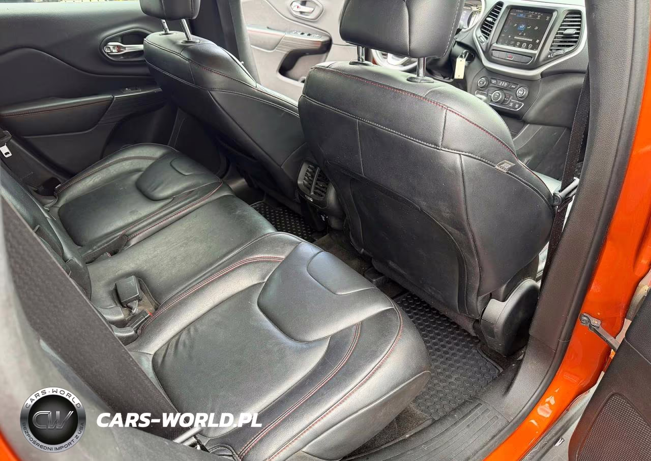 2015 Jeep Cherokee Trailhawk VIN:1C4PJMBS8FW545113 - 6