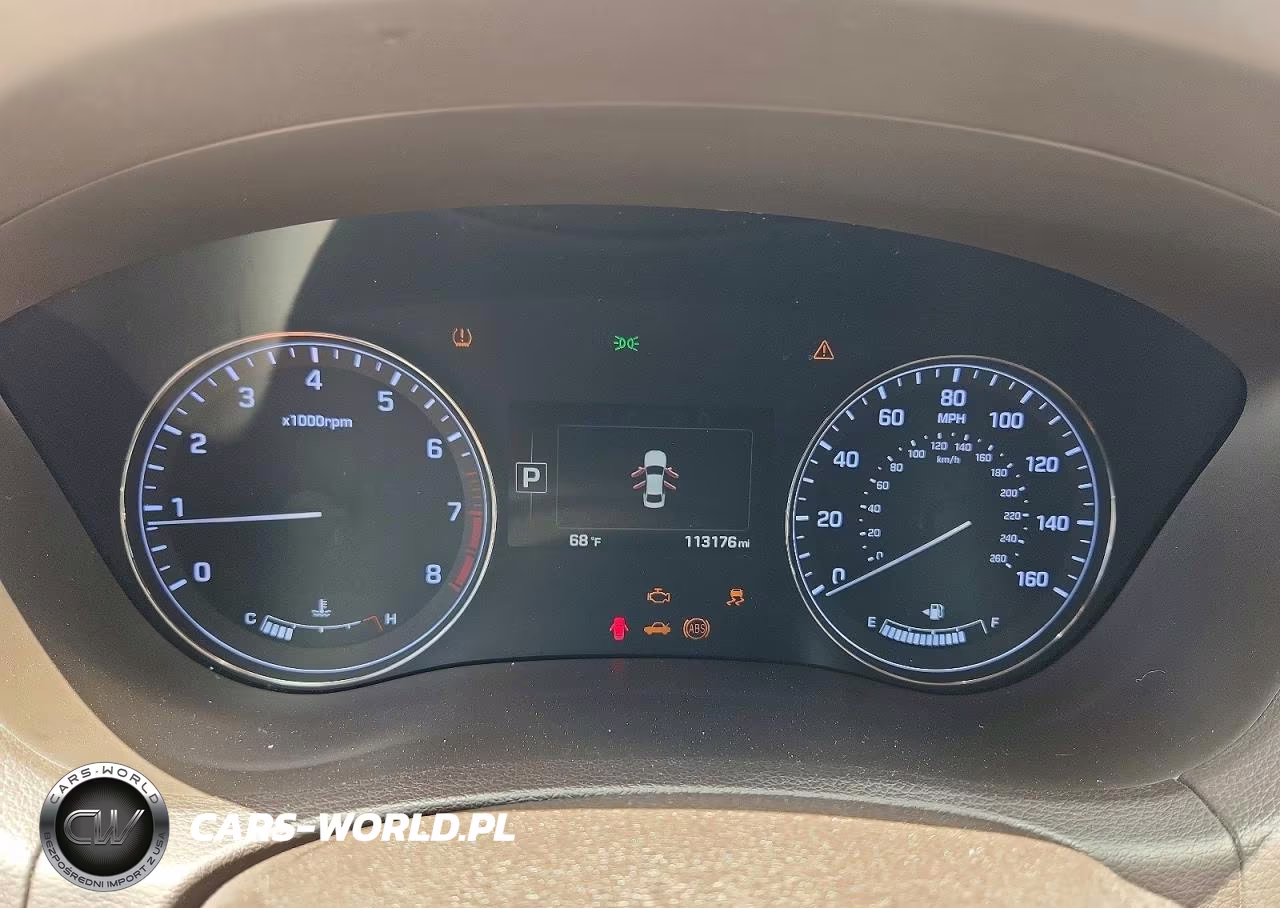2016 Hyundai Genesis 3.8 VIN:KMHGN4JEXGU122090 - 9