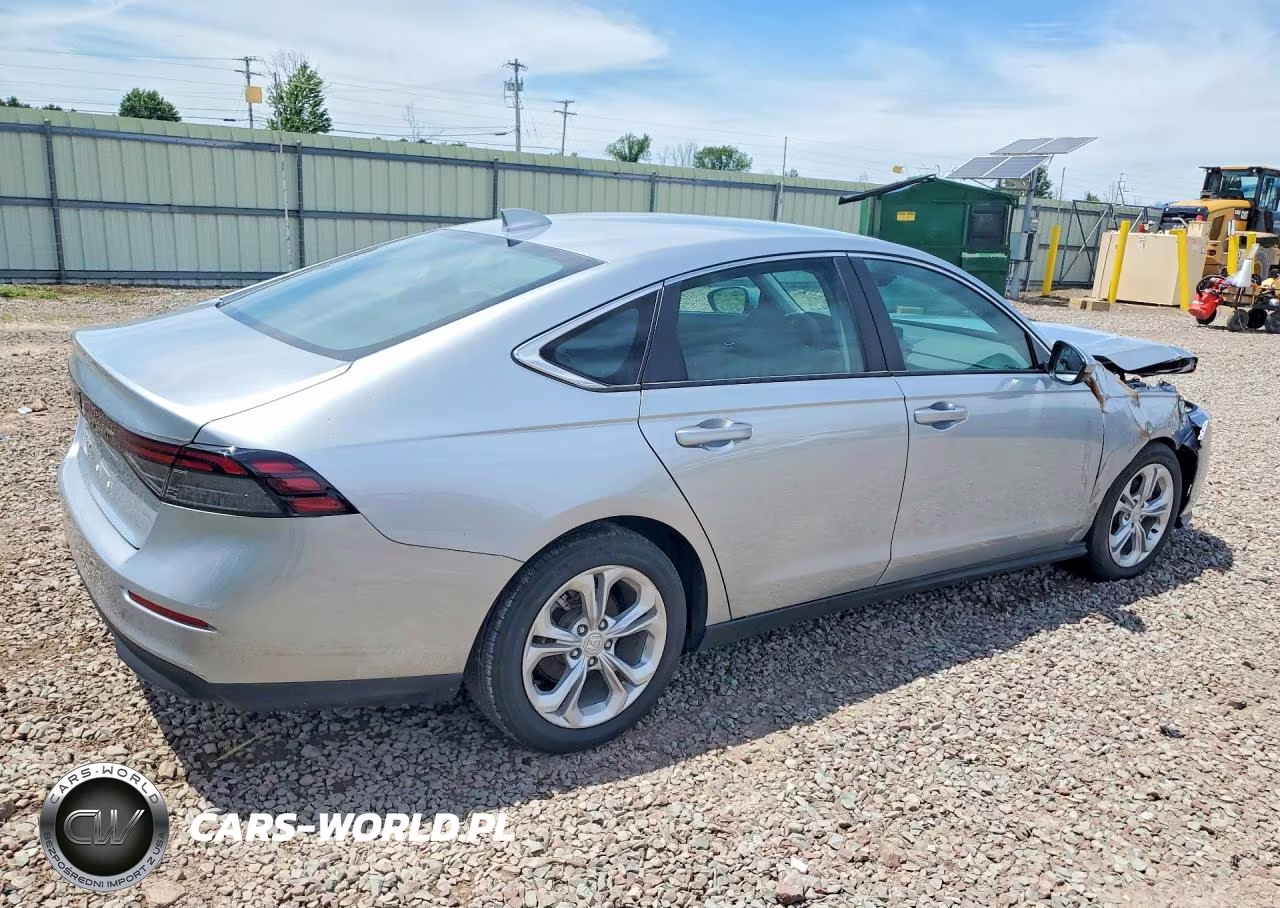 2025 Honda Accord Lx VIN:1HGCY1F29SA004552 - 3