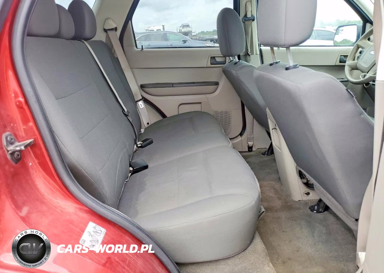 2012 Ford Escape Xls VIN:1FMCU0C7XCKA60043 - 11
