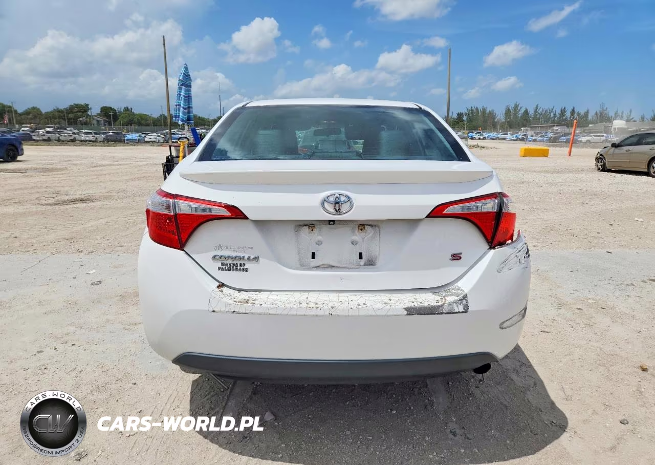 2015 Toyota Corolla S Plus VIN:2T1BURHE8FC375683 - 6