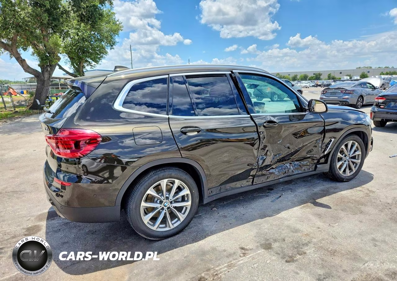 2018 BMW X3 xDrive30I VIN:5UXTR9C55JLD57996 - 3