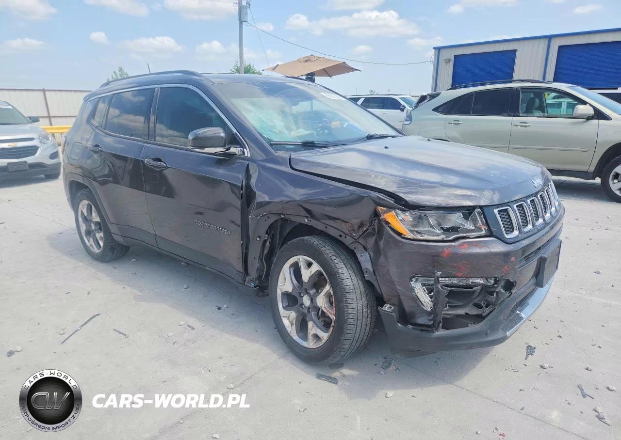 2019 Jeep Compass Limited VIN:3C4NJCCB4KT788577 - 4