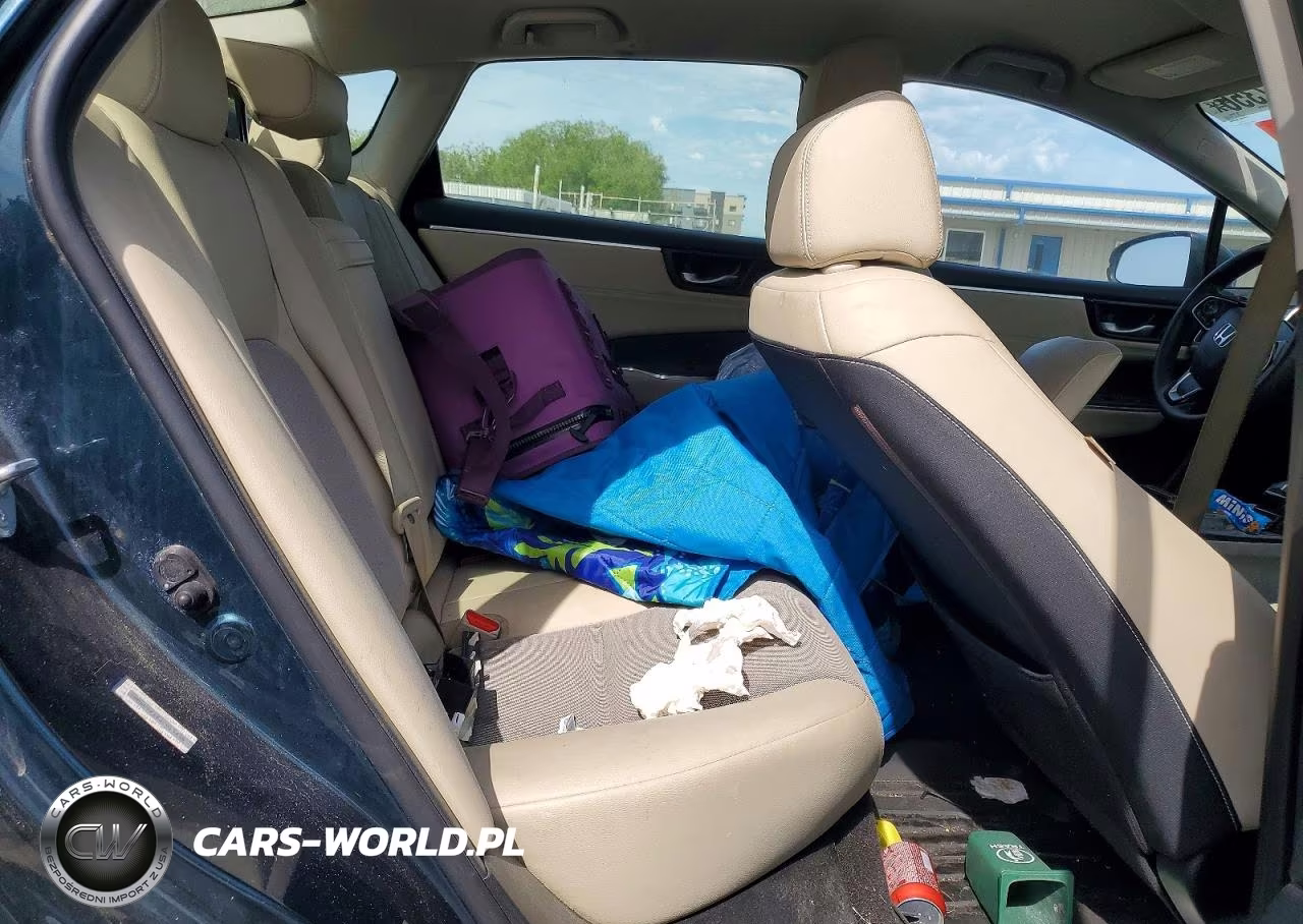 2018 Honda Clarity VIN:JHMZC5F14JC015496 - 10