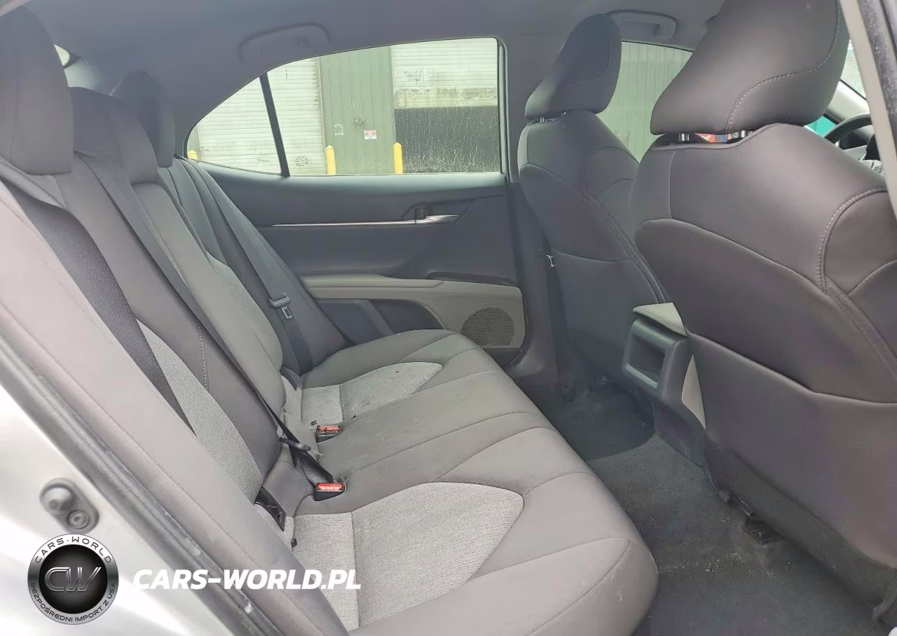 2022 Toyota Camry Le VIN:4T1C31AK0NU598614 - 10