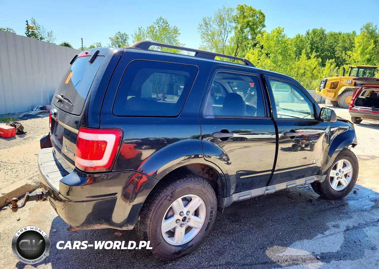 2011 Ford Escape Hybrid VIN:1FMCU5K31BKA49006 - 3