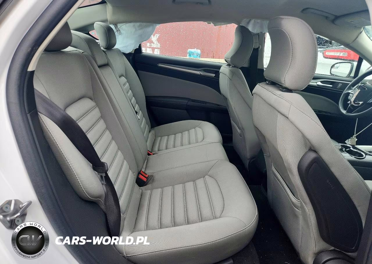 2015 Ford Fusion S VIN:1FA6P0G78F5130568 - 10