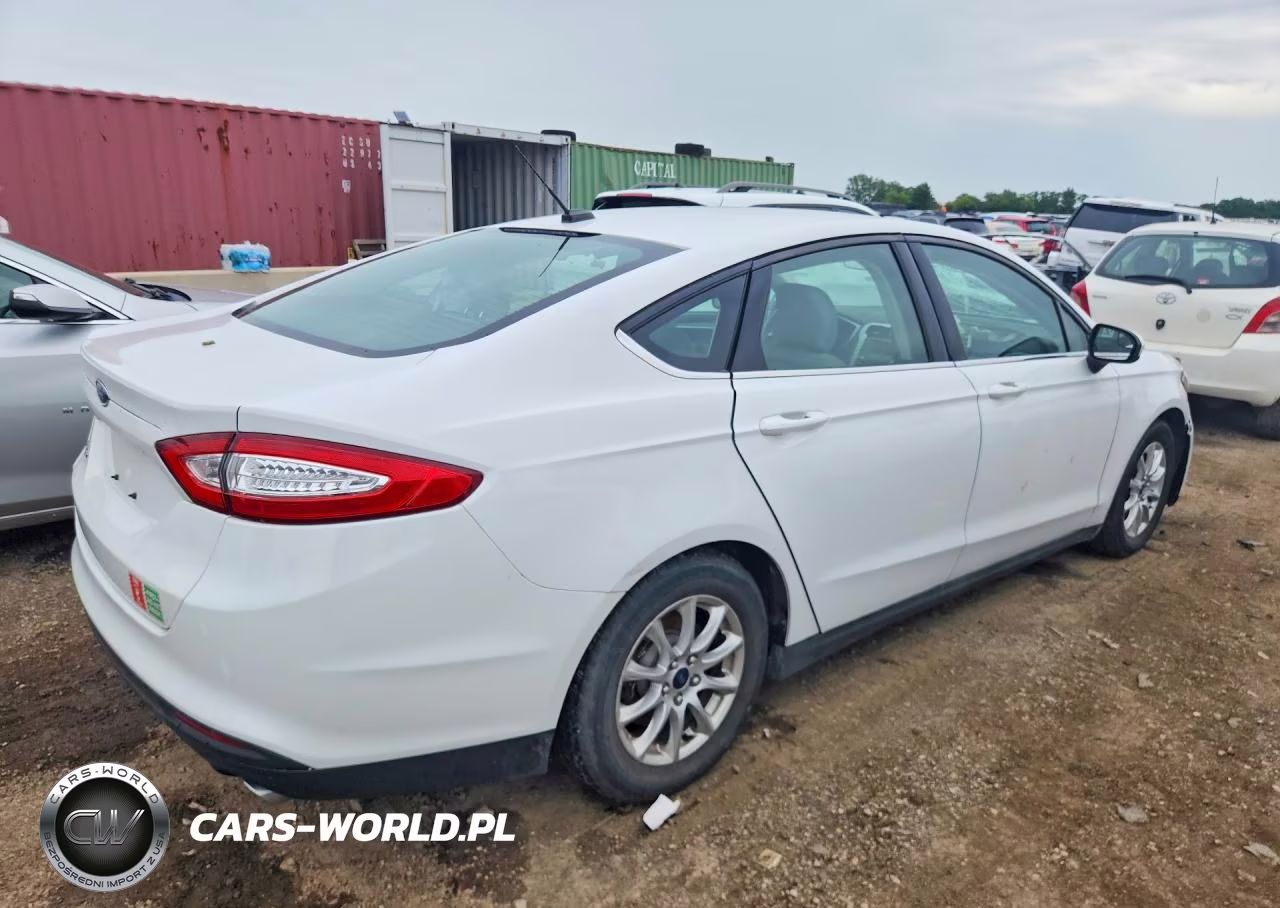 2015 Ford Fusion S VIN:1FA6P0G78F5130568 - 3