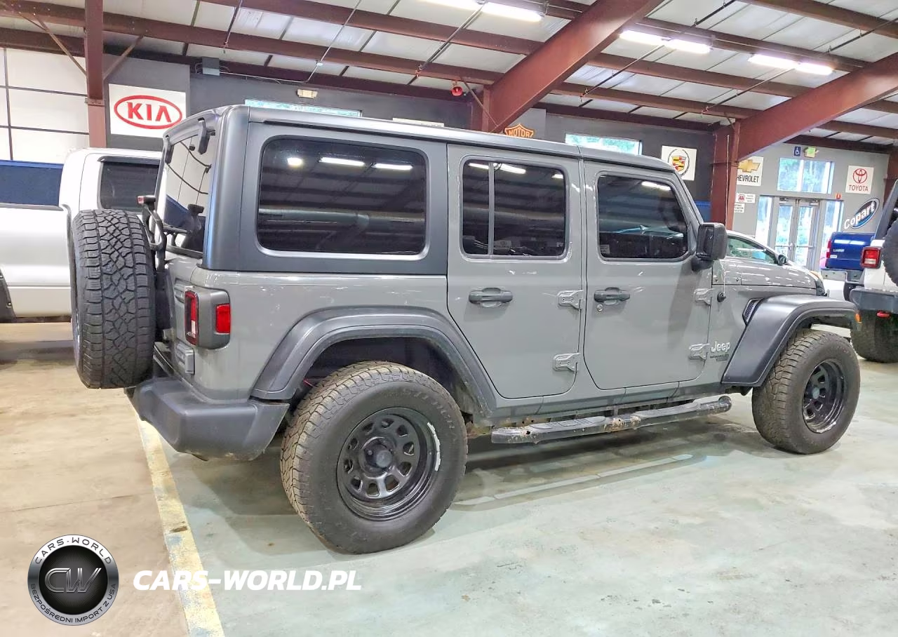 2020 Jeep Wrangler Unlimited Sport VIN:1C4HJXDG9LW105945 - 3