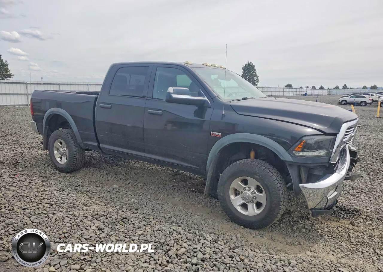 2015 Ram 2500 Powerwagon VIN:3C6TR5EJ1FG658570 - 4