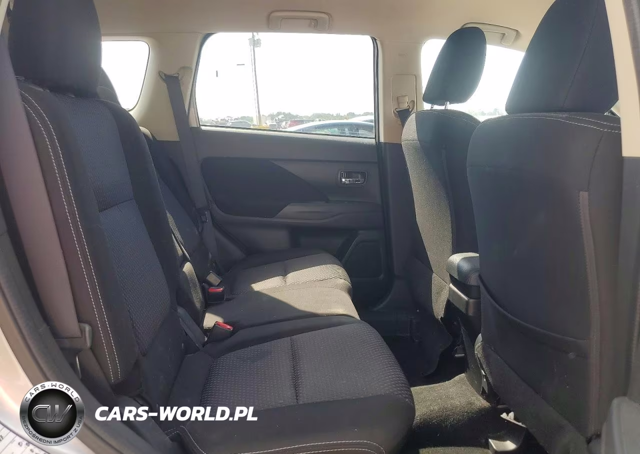2018 Mitsubishi Outlander Se VIN:JA4AD3A34JZ023064 - 11