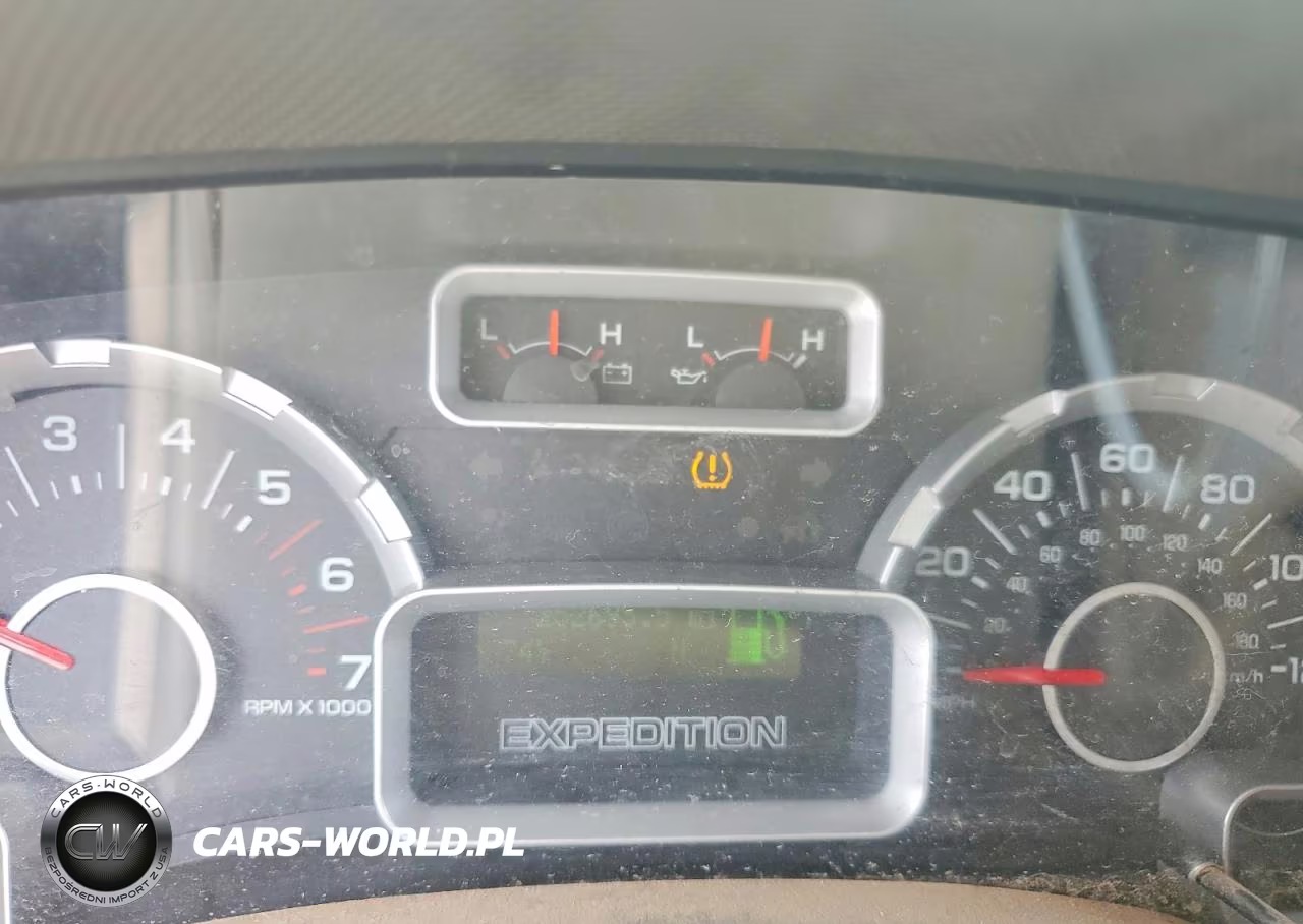 2008 Ford Expedition Xlt VIN:1FMFU16588LA03211 - 9