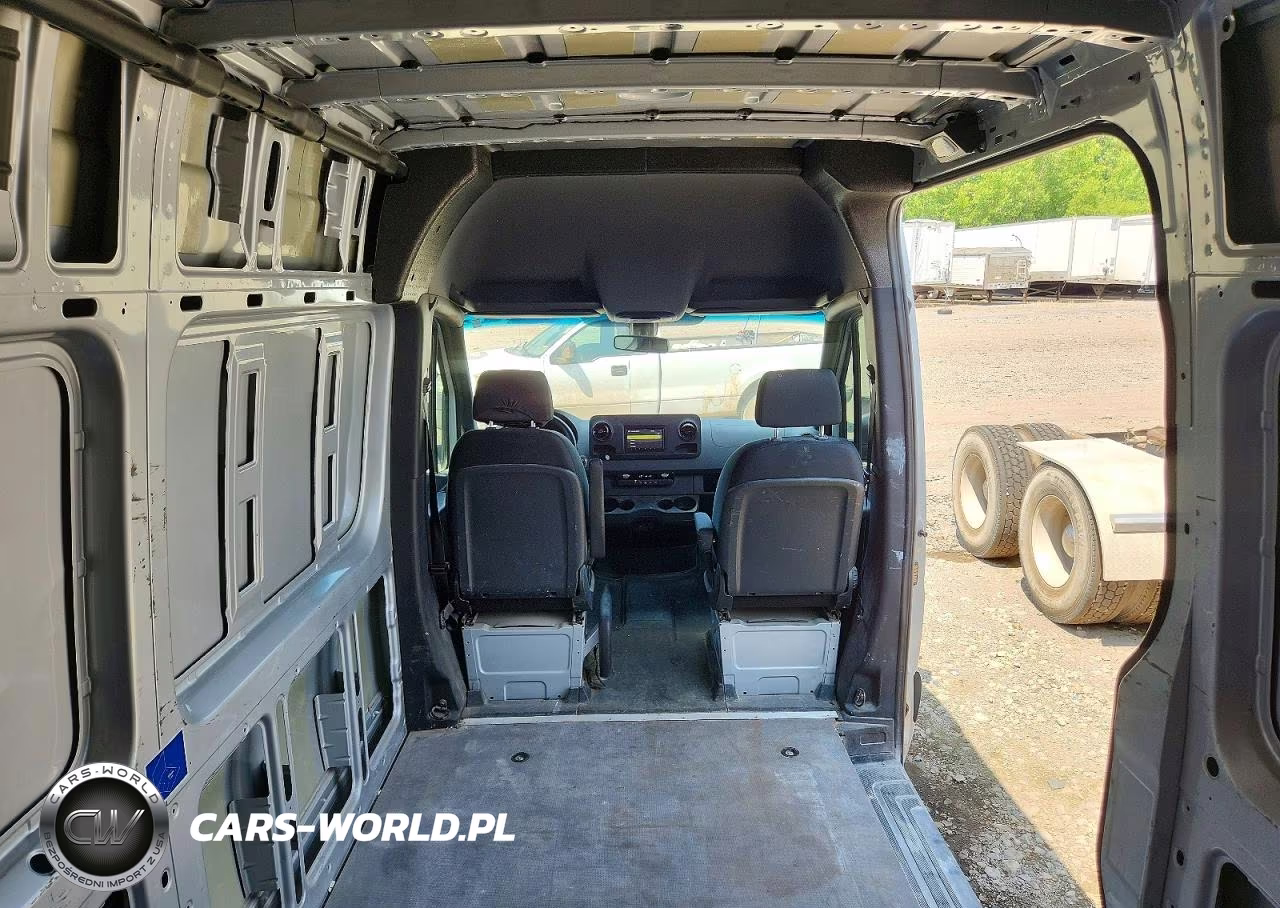 2020 Mercedes-Benz Sprinter 2500 VIN:W1W40BHY7LT032295 - 10