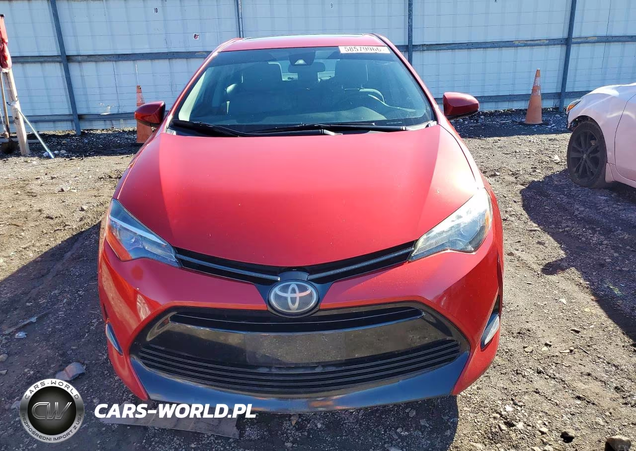 2018 Toyota Corolla Le VIN:2T1BURHE5JC995917 - 5