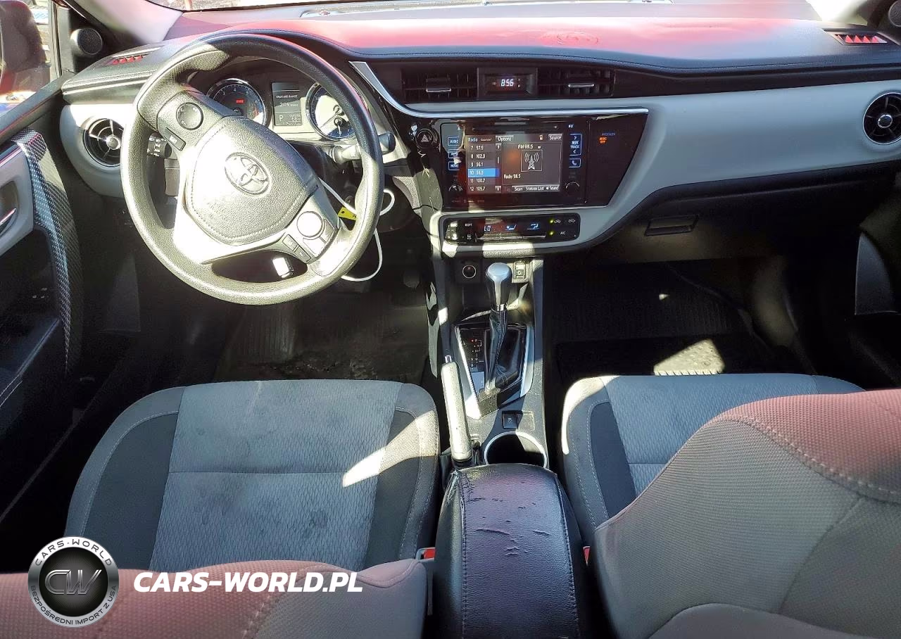 2018 Toyota Corolla Le VIN:2T1BURHE5JC995917 - 8