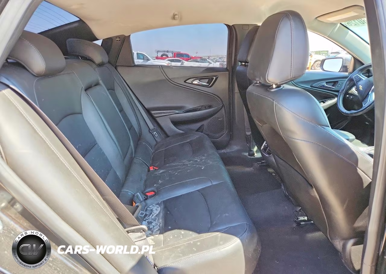 2017 Chevrolet Malibu Lt VIN:1G1ZE5ST6HF179630 - 10