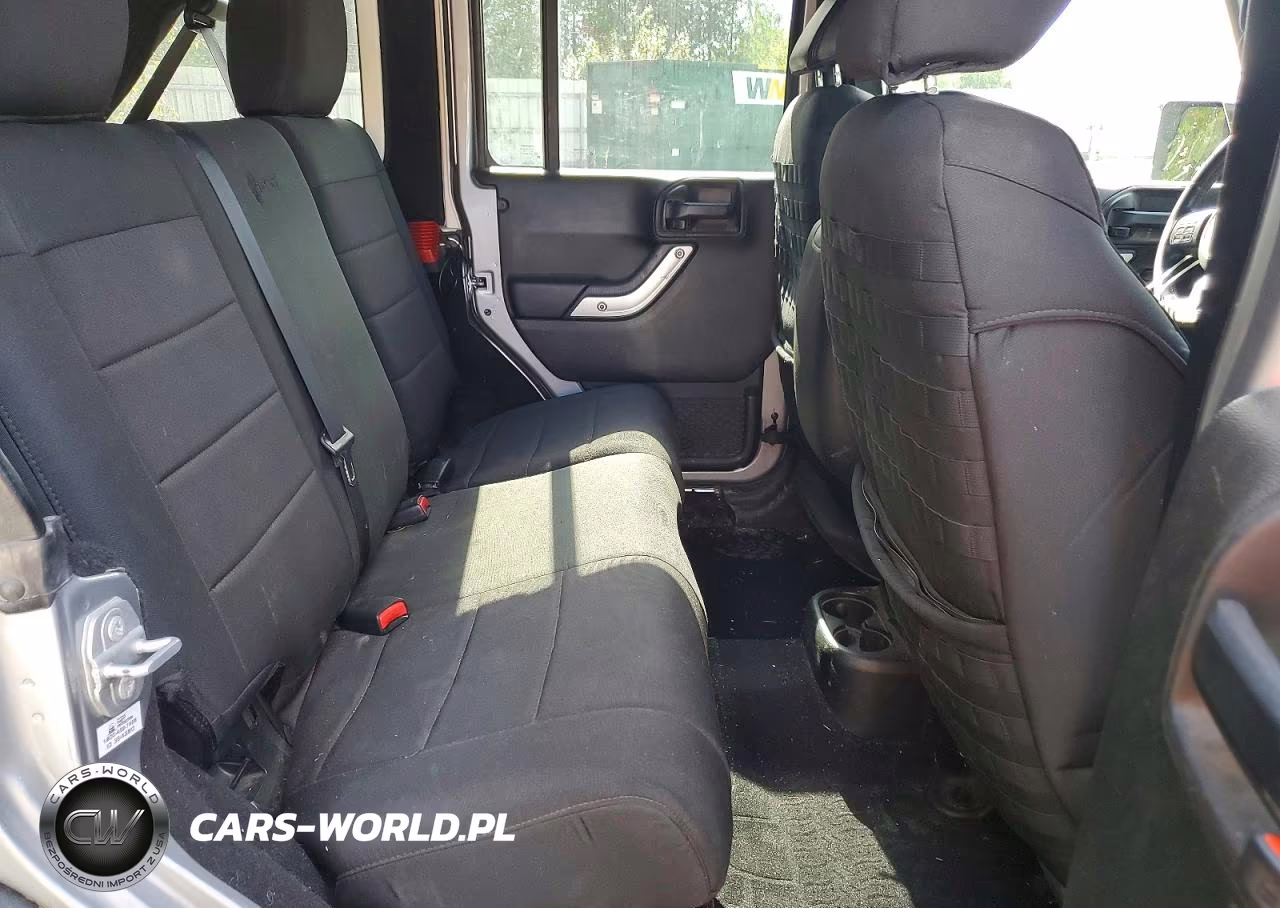 2018 Jeep Wrangler Unlimited Rubicon VIN:1C4BJWFG3JL851755 - 11