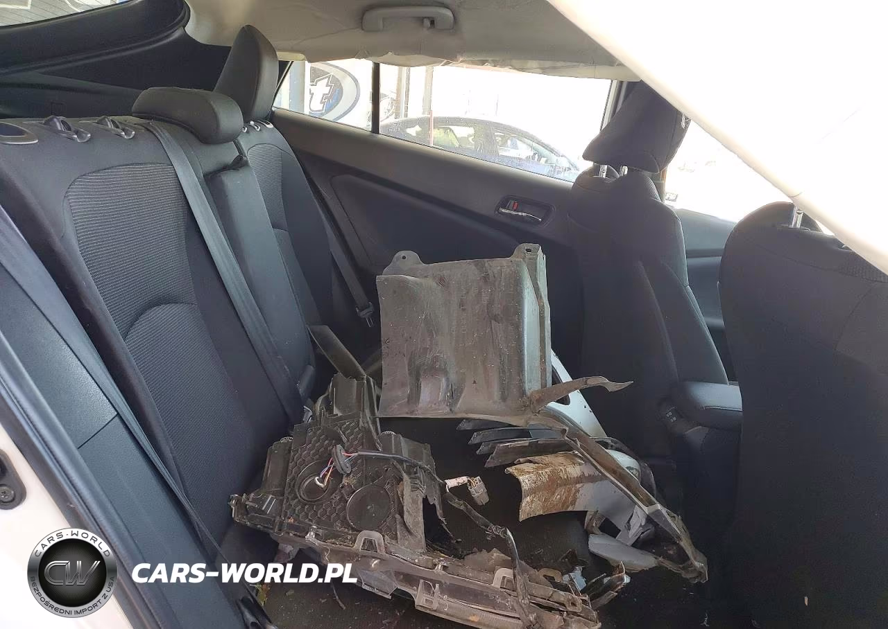 2021 Toyota Prius L Eco VIN:JTDKAMFU6M3151601 - 10