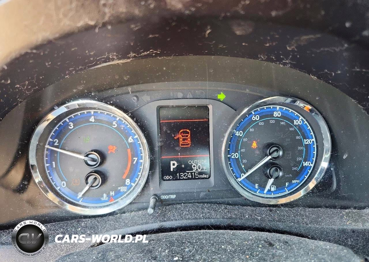 2017 Toyota Corolla Le VIN:5YFBURHE6HP675743 - 9