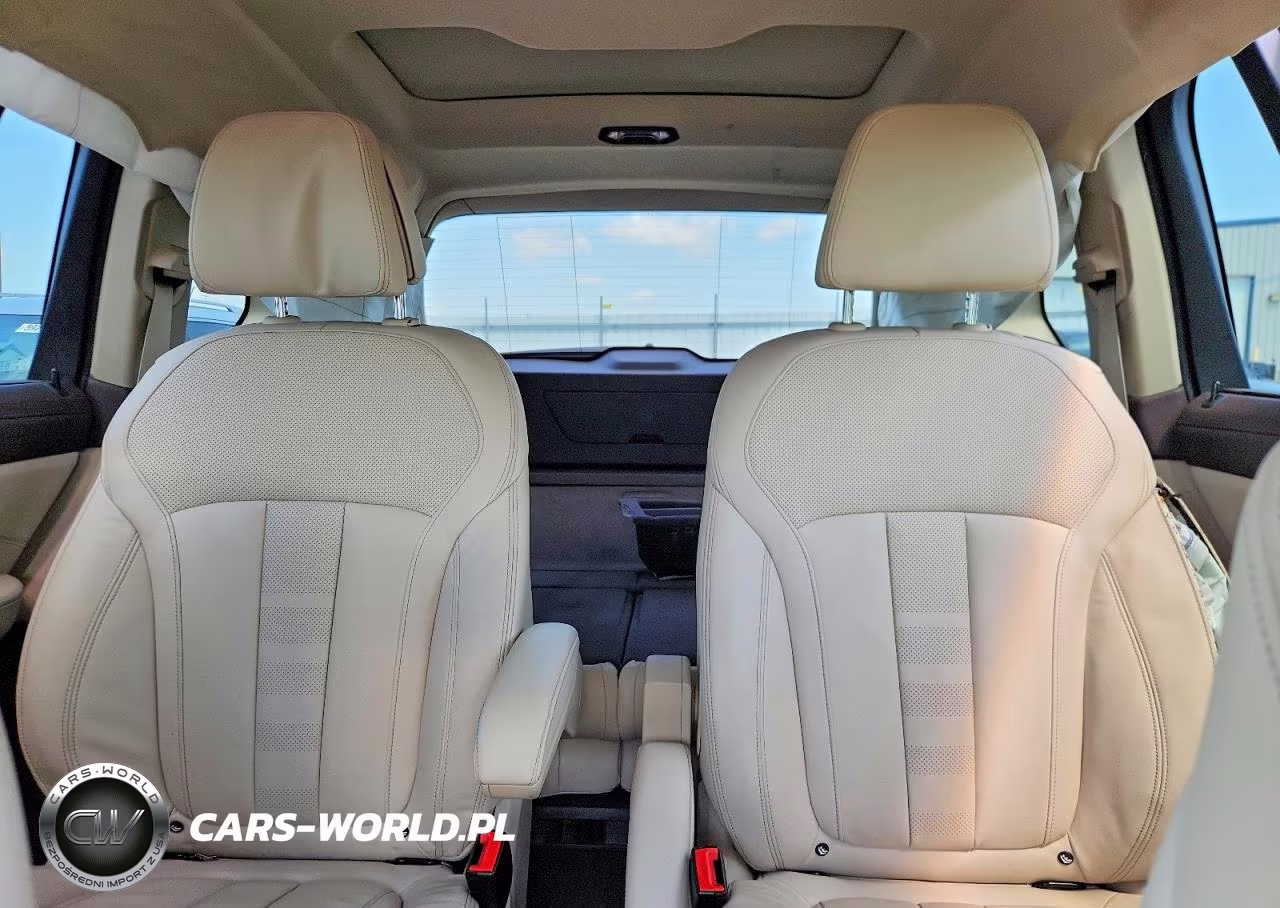 2019 BMW X7 xDrive50I VIN:5UXCX4C52KLS38861 - 10
