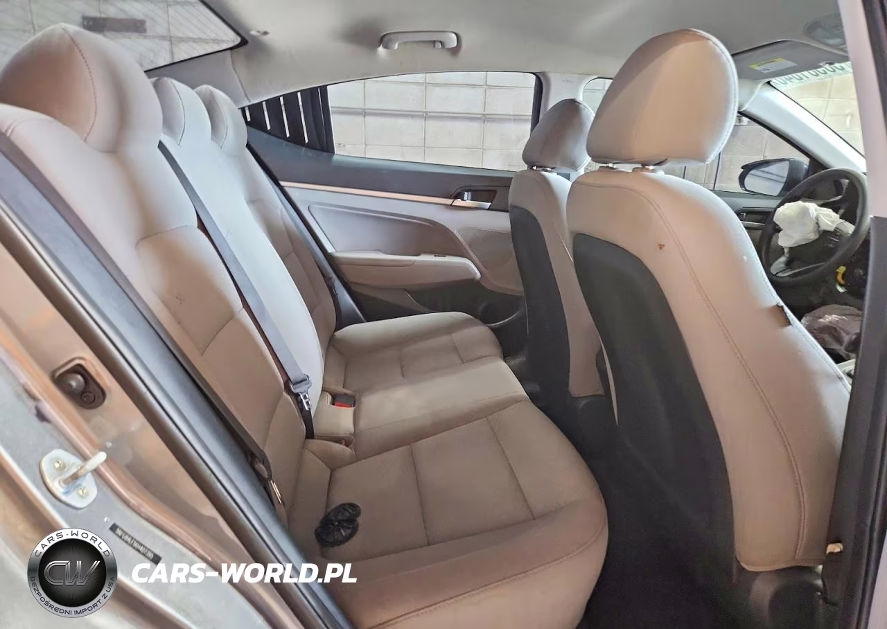 2019 Hyundai Elantra Sel VIN:5NPD84LF1KH407395 - 10