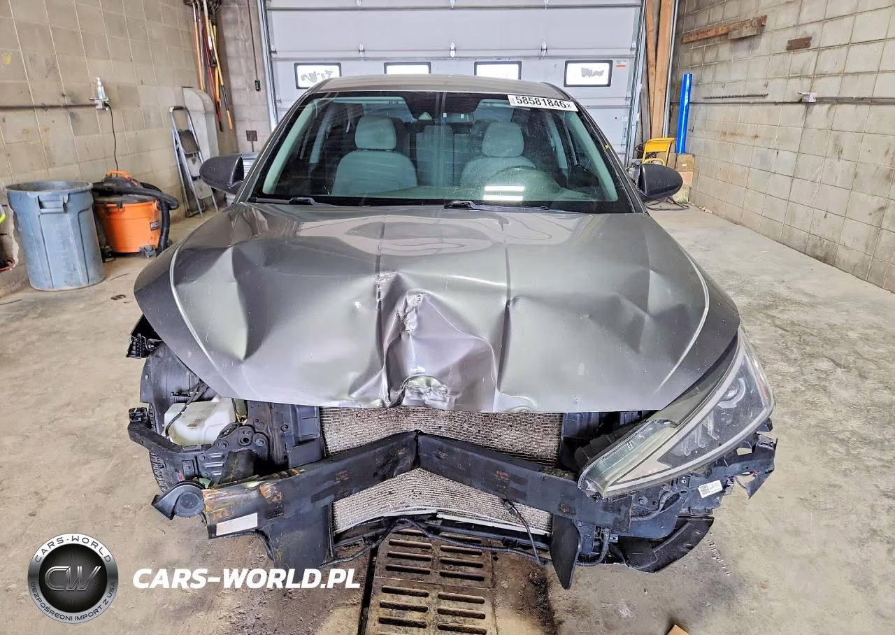2019 Hyundai Elantra Sel VIN:5NPD84LF1KH407395 - 5