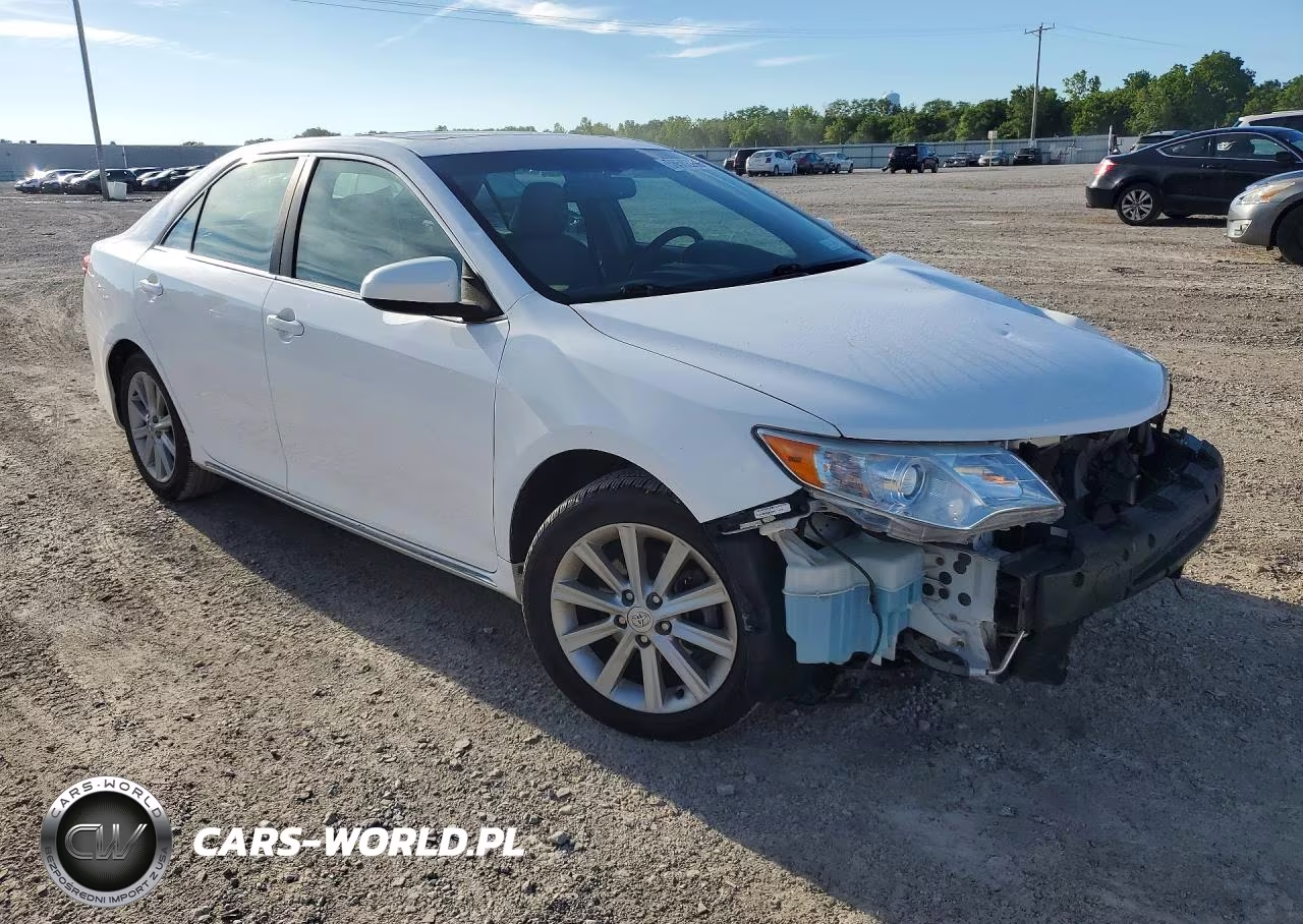 2014 Toyota Camry Xle VIN:4T4BF1FK5ER395350 - 4