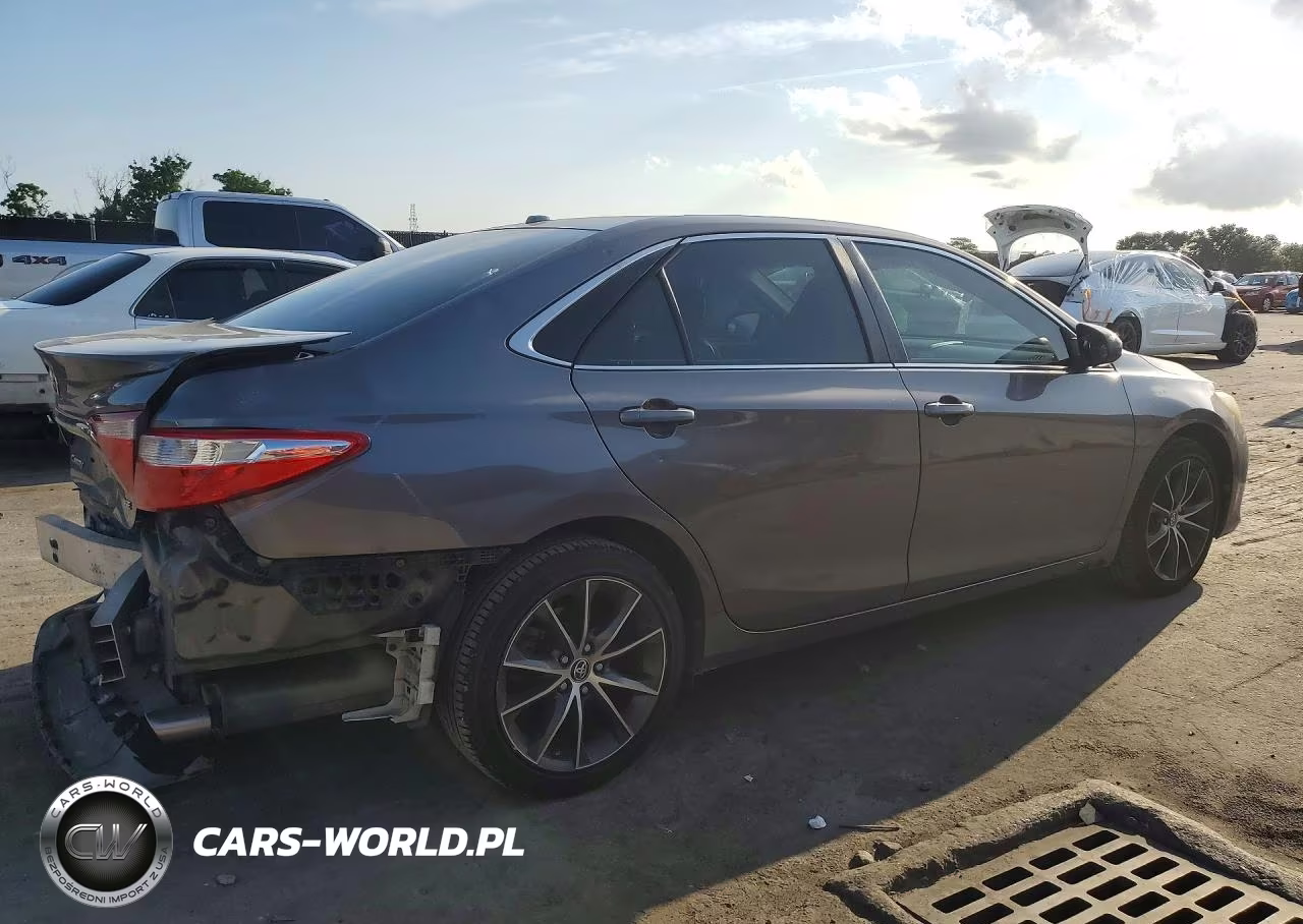 2016 Toyota Camry Xse VIN:4T1BF1FKXGU178549 - 3