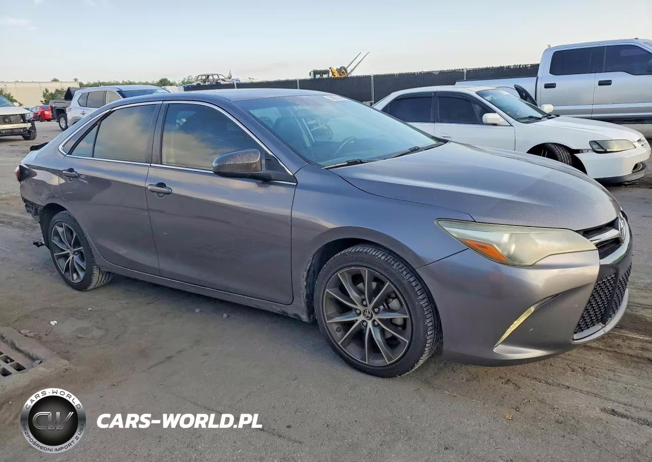 2016 Toyota Camry Xse VIN:4T1BF1FKXGU178549 - 4