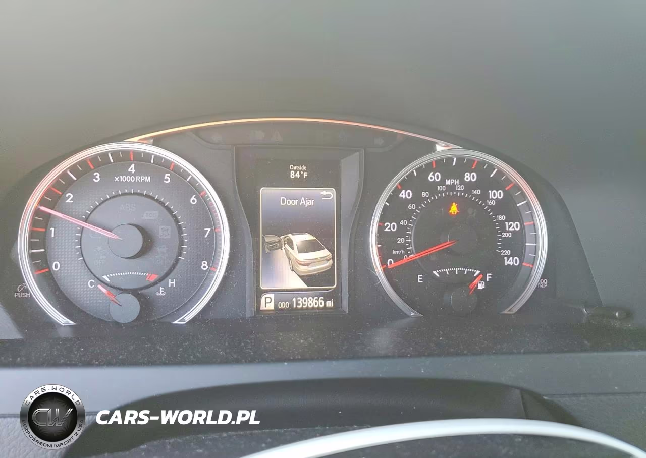 2016 Toyota Camry Xse VIN:4T1BF1FKXGU178549 - 9