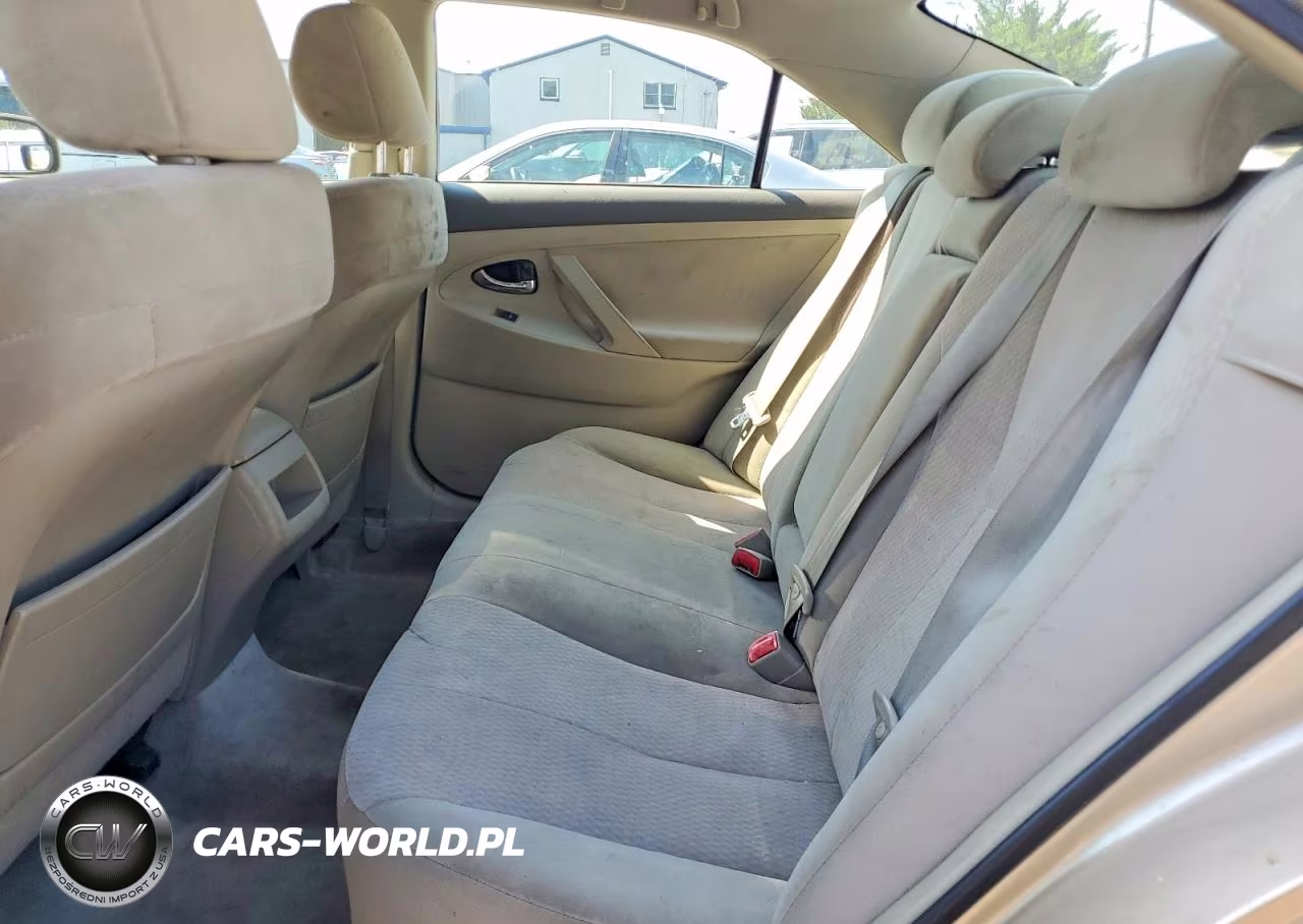 2010 Toyota Camry Le VIN:4T1BF3EK2AU034577 - 10