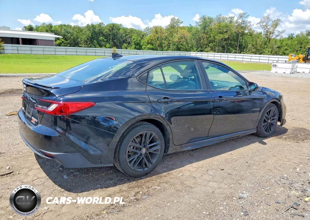 2025 Toyota Camry Se VIN:4T1DAACK9SU004086 - 3