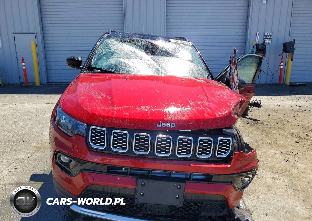 2025 Jeep Compass Limited VIN:3C4NJDCNXST620975 - 5