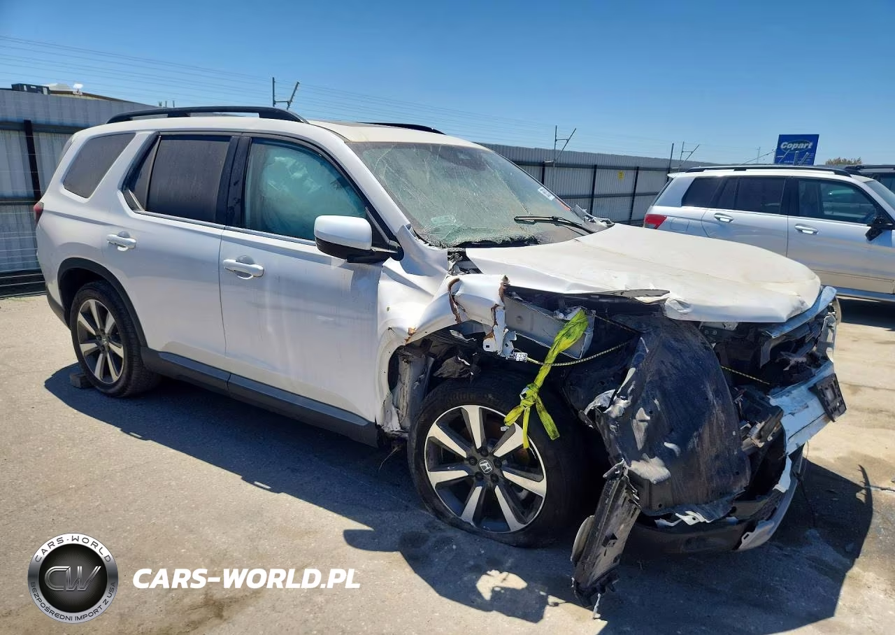2025 Honda Pilot Touring VIN:5FNYG1H75SB073150 - 4