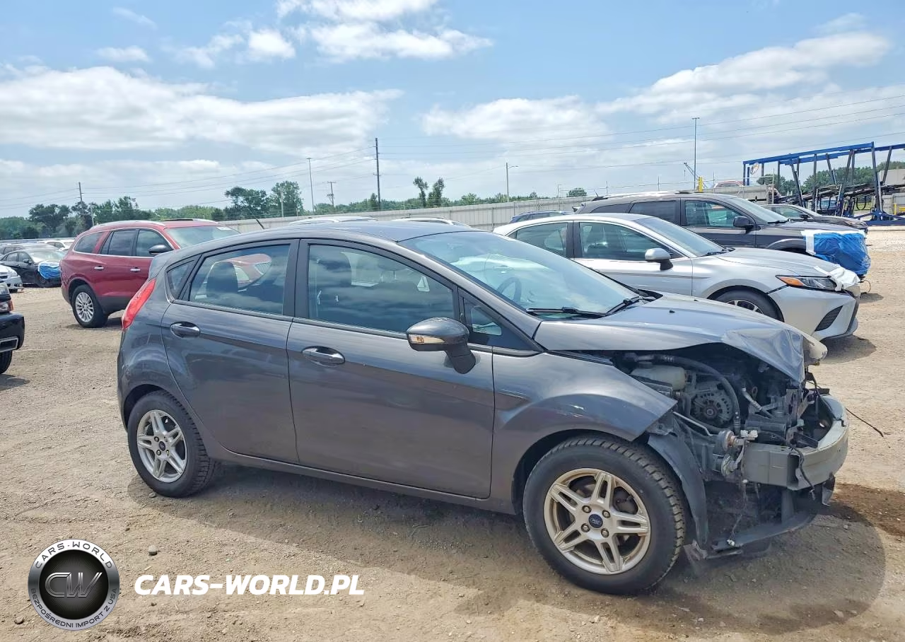 2017 Ford Fiesta Se VIN:3FADP4EJ3HM132853 - 4