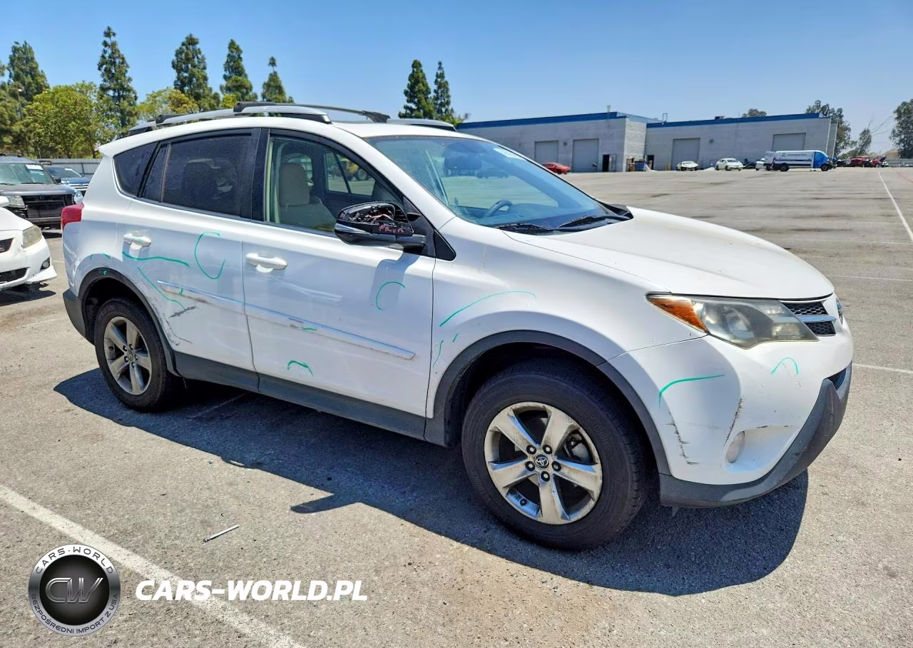 2015 Toyota Rav4 Xle VIN:JTMRFREV2FJ020039 - 4