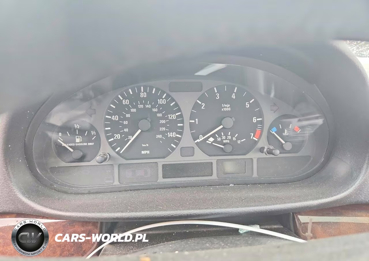 2003 BMW 325 Xit VIN:WBAEP33403PF03413 - 9