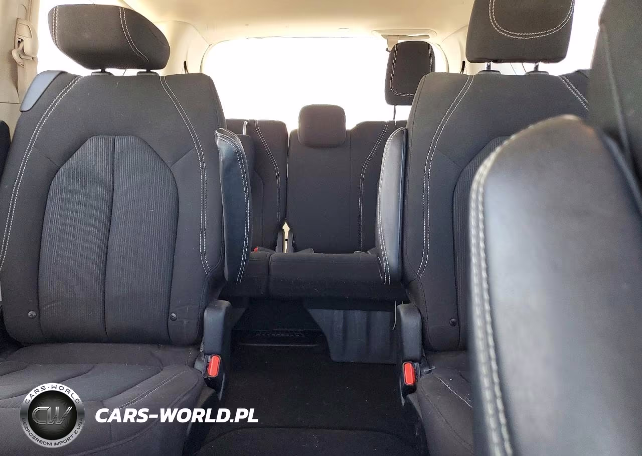 2023 Chrysler Voyager Lx VIN:2C4RC1CG5PR566264 - 10