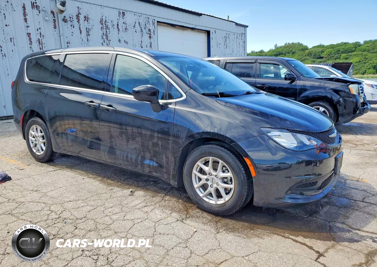 2023 Chrysler Voyager Lx VIN:2C4RC1CG5PR566264 - 4