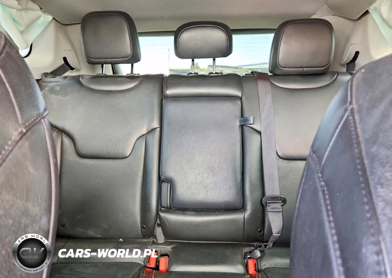 2022 Jeep Compass Latitude Lux VIN:3C4NJDFB0NT130258 - 10
