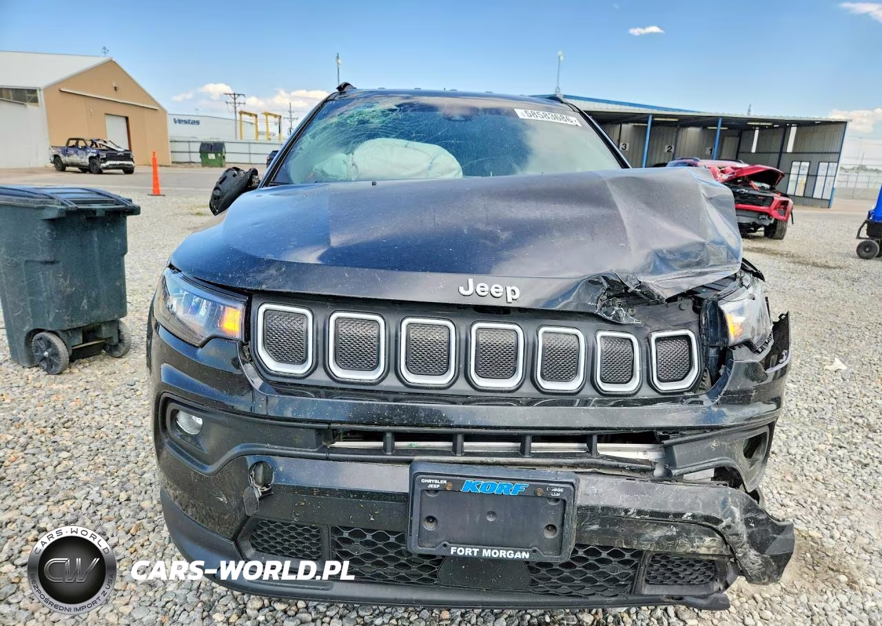 2022 Jeep Compass Latitude Lux VIN:3C4NJDFB0NT130258 - 5