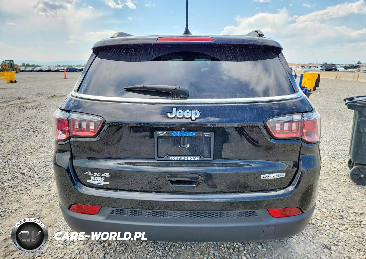2022 Jeep Compass Latitude Lux VIN:3C4NJDFB0NT130258 - 6