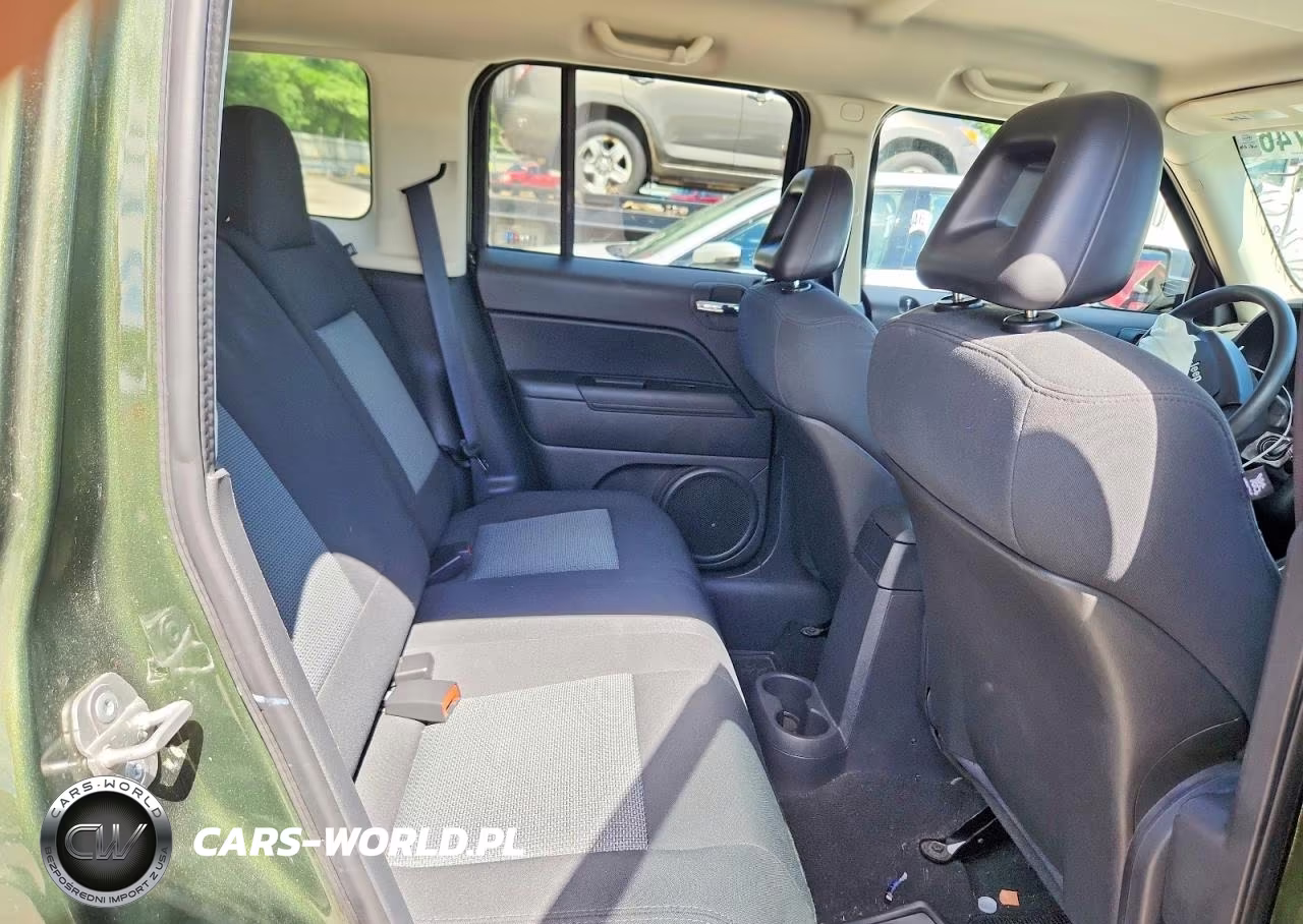 2009 Jeep Patriot Sport VIN:1J4FT28B49D194826 - 11
