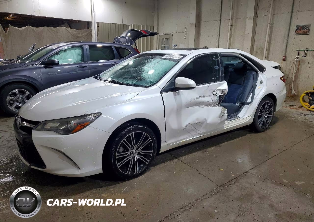 2016 Toyota Camry Special Edition