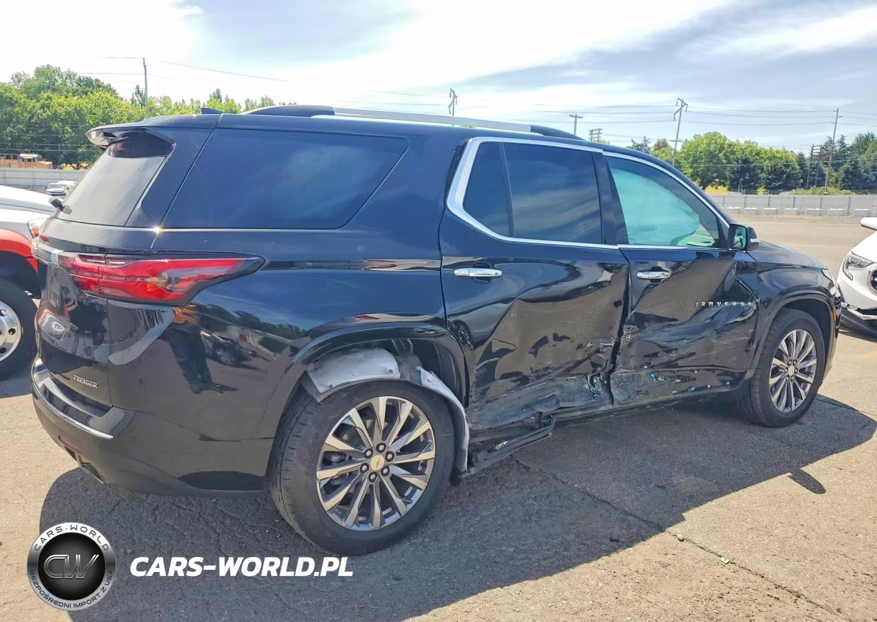 2023 Chevrolet Traverse Premier VIN:1GNEVKKWXPJ217491 - 3