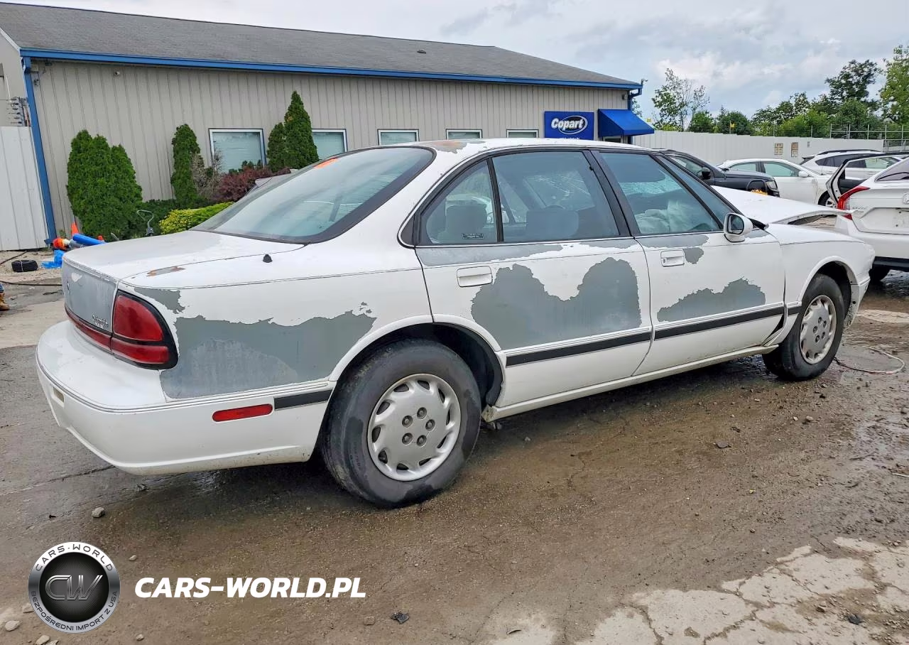 1997 Oldsmobile 88 Base VIN:1G3HN52K9V4832680 - 3
