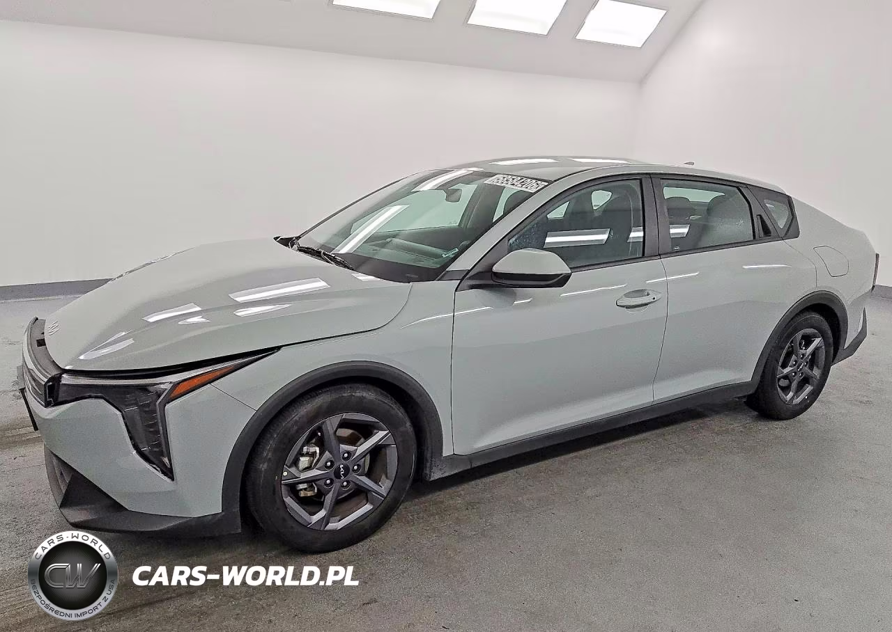 2025 Kia K4 Lxs