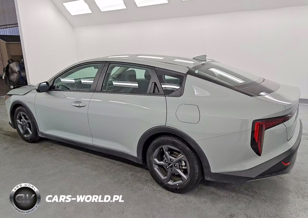 2025 Kia K4 Lxs VIN:3KPFT4DE0SE087522 - 2
