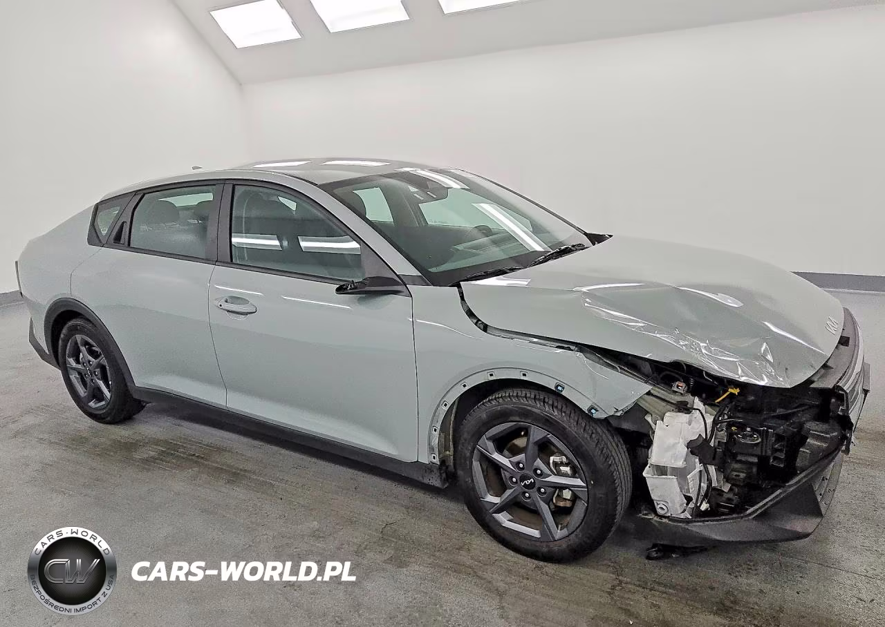 2025 Kia K4 Lxs VIN:3KPFT4DE0SE087522 - 4