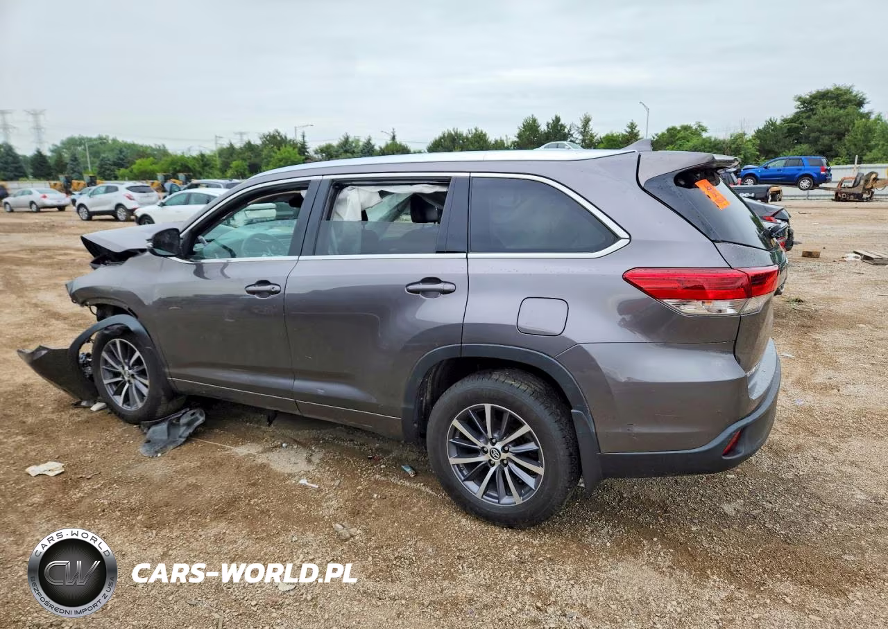 2018 Toyota Highlander Xle VIN:5TDJZRFHXJS854925 - 2